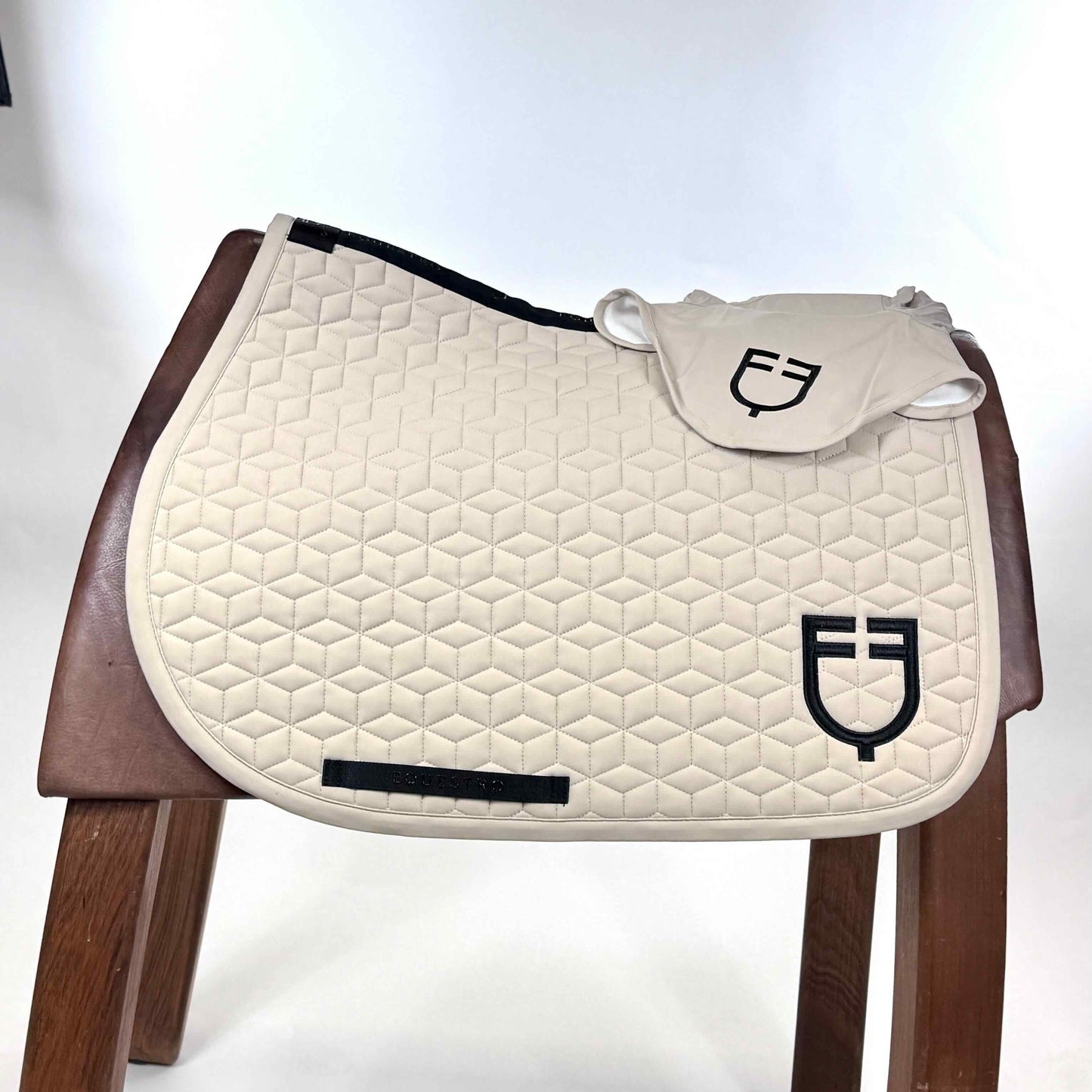 EQUESTRO CUBE SET - SAND