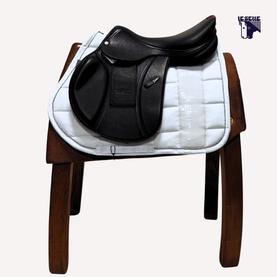ESKADRON SQUARE GLOSSY SADDLE PAD - WHITE