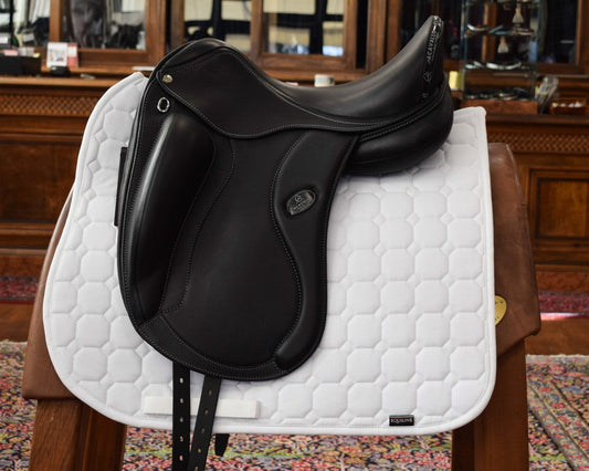 EQUILINE OCTAGON DRESSAGE SADDLE PAD - WHITE
