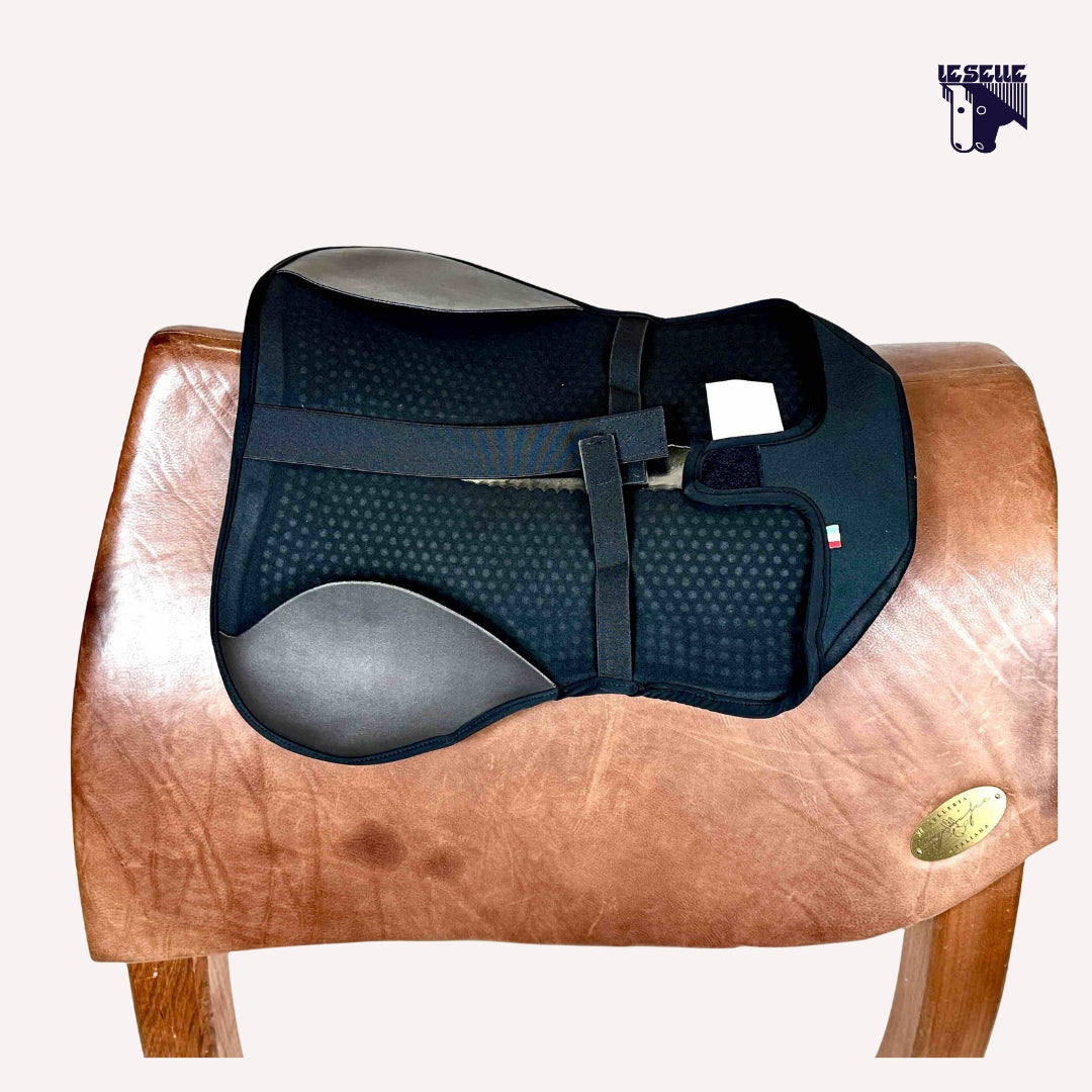 DRESSAGE ORTHO PUBIS SEAT COVER - BLACK