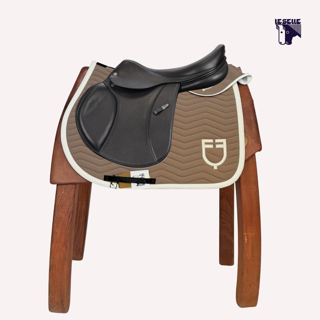 EQUESTRO ONDE SADDLE PAD AND HOOD - FUCHSIA