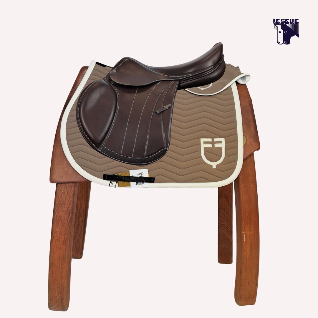 EQUESTRO ONDE SADDLE PAD AND HOOD - FUCHSIA