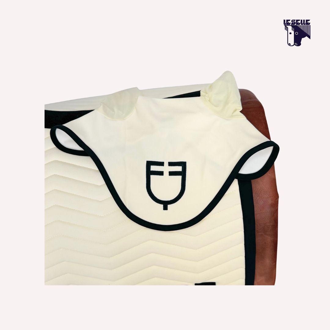 EQUESTRO ONDE SADDLE PAD AND HOOD - FUCHSIA