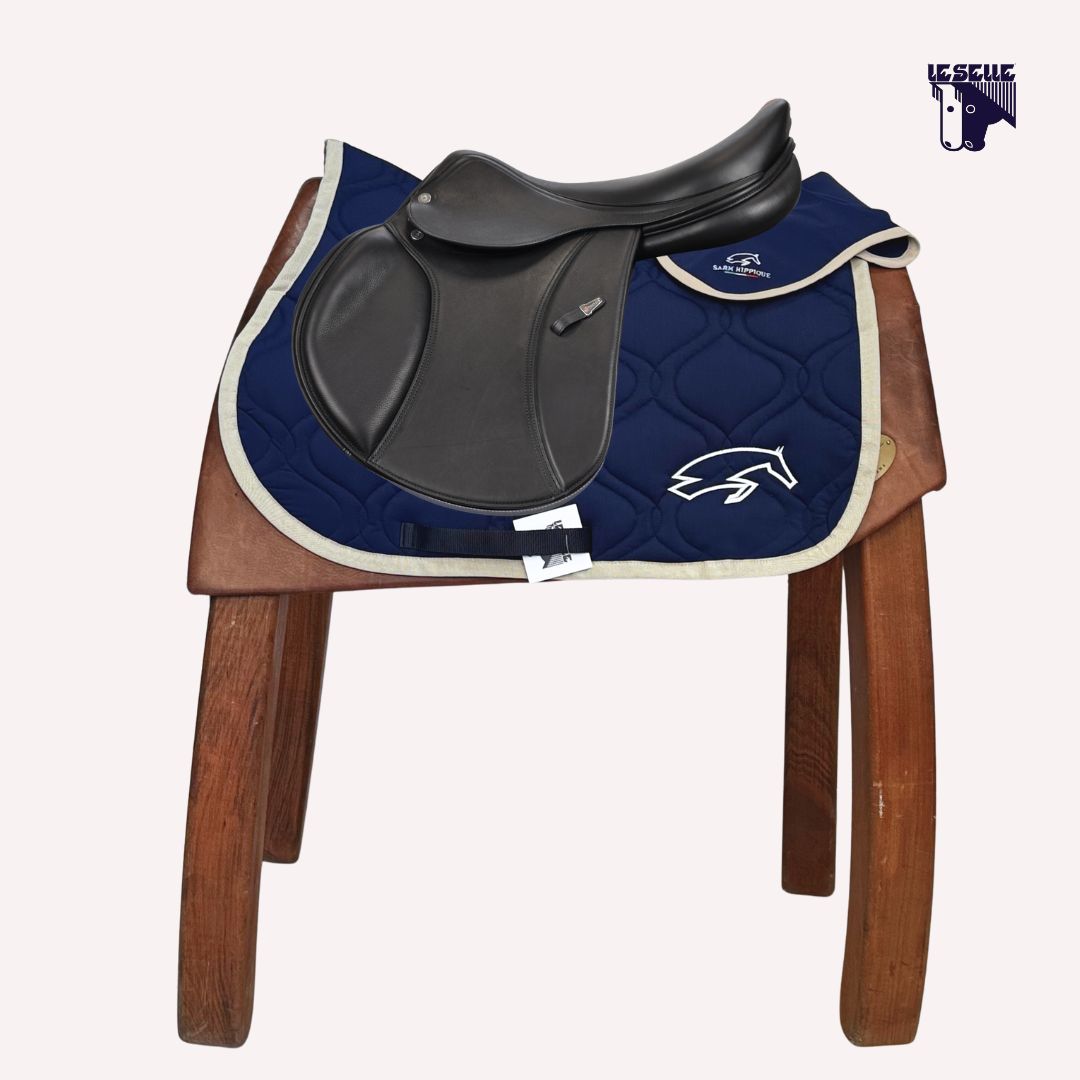 SARM HIPPIQUE SADDLE PAD AND HAT - BORDEAUX AND CREAM