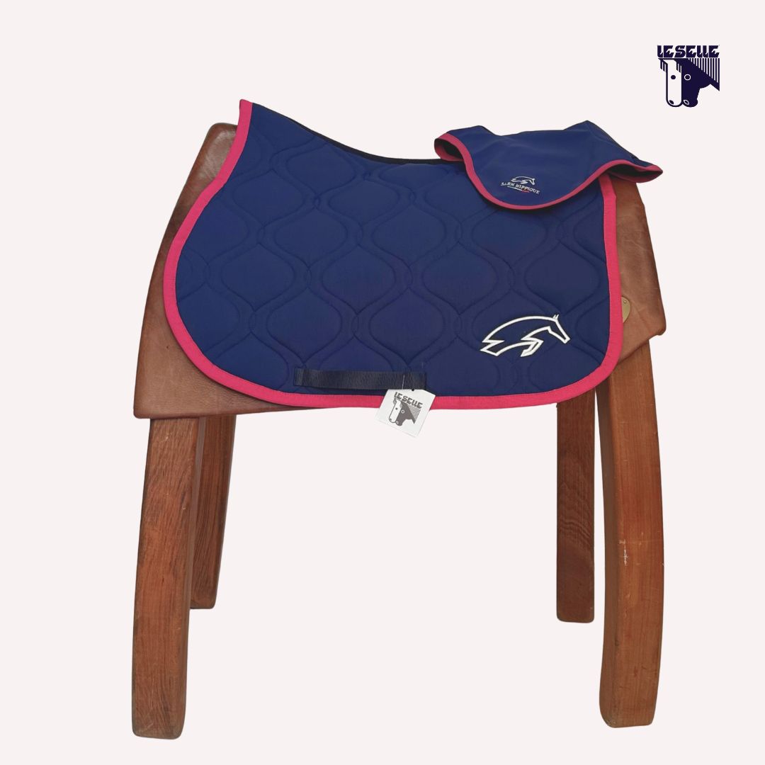 SARM HIPPIQUE SADDLE PAD AND HAT - BORDEAUX AND CREAM
